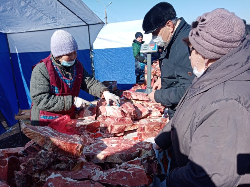 Более 8 тонн мяса и 3 тонны овощей реализовали участники ярмарки в Чите